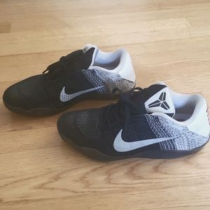 Nike kobe 11 last emperor size 9.5 usa